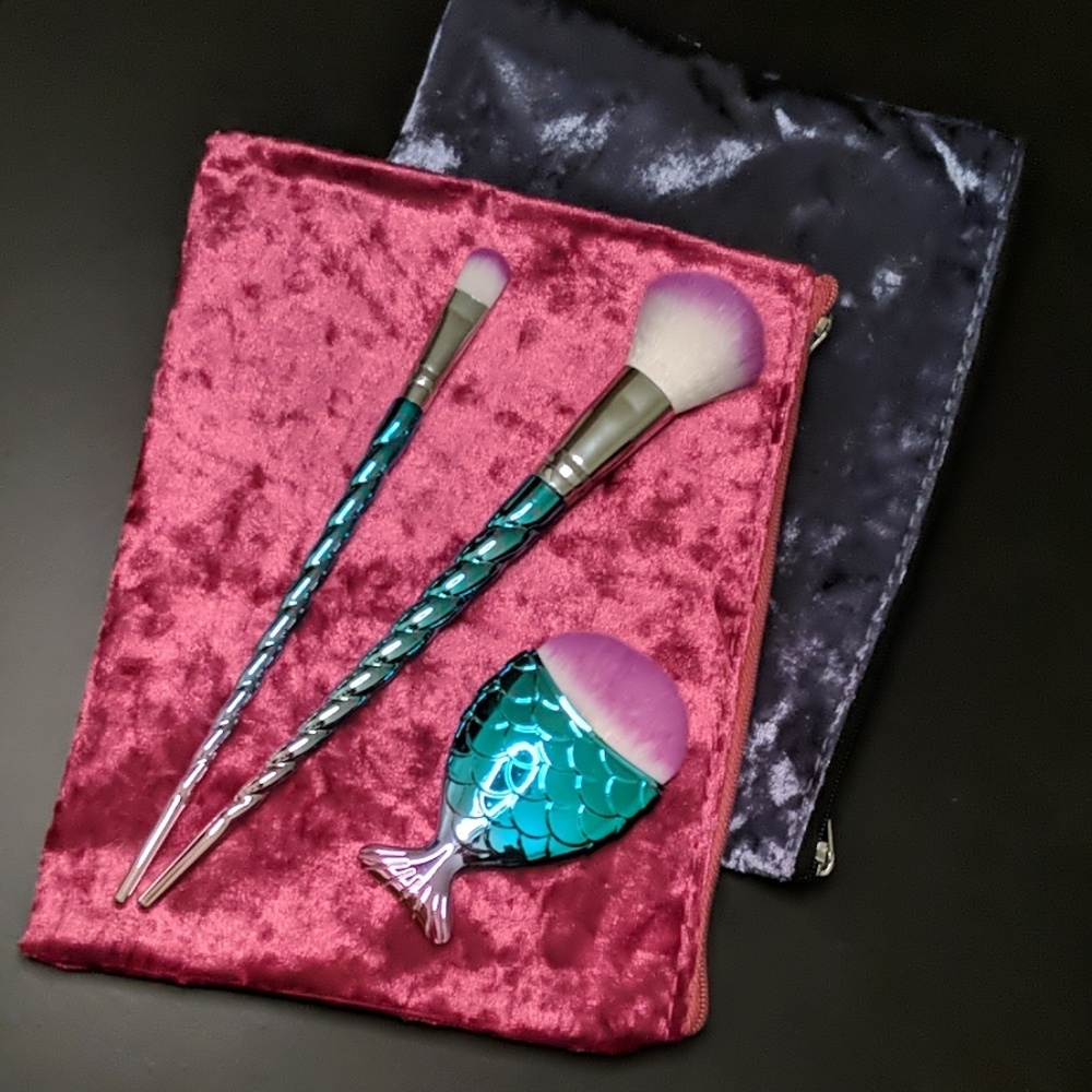 Unicorn/Mermaid Makeup Brush Set w/Pink Bag - NWOT